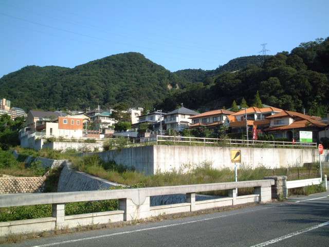 一戸建て住宅街の全景。