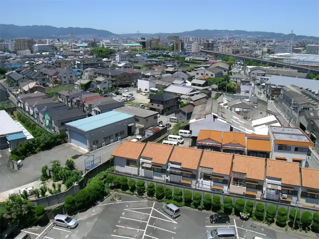 『南清水』周辺。三菱電機などの工場も多くありますが、田畑も点在し長閑な雰囲気です。