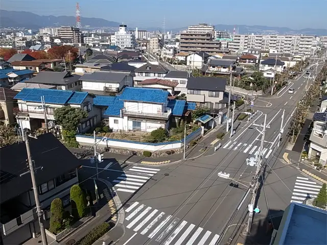 『南武庫之荘5丁目』周辺は、区画の大きな一戸建てが中心に建ち並んでいます。