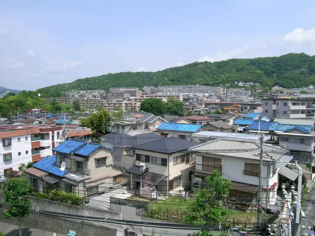 五月山の麓、『渋谷』、『五月丘』の住宅地