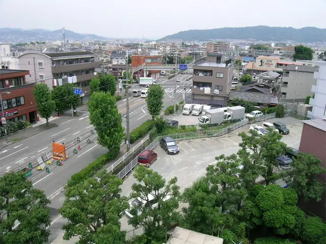 『住吉』の交差点の周辺。地勢は平坦で、自転車での移動もラクです。