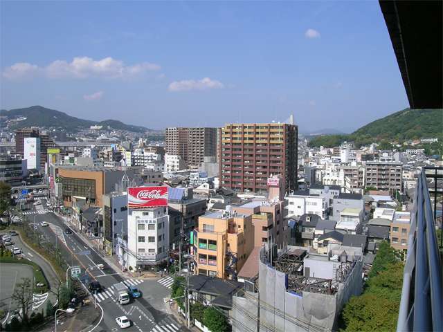 住宅の他、各種店舗や事務所が建ち並ぶ『栄町、栄本町、菅原町』周辺