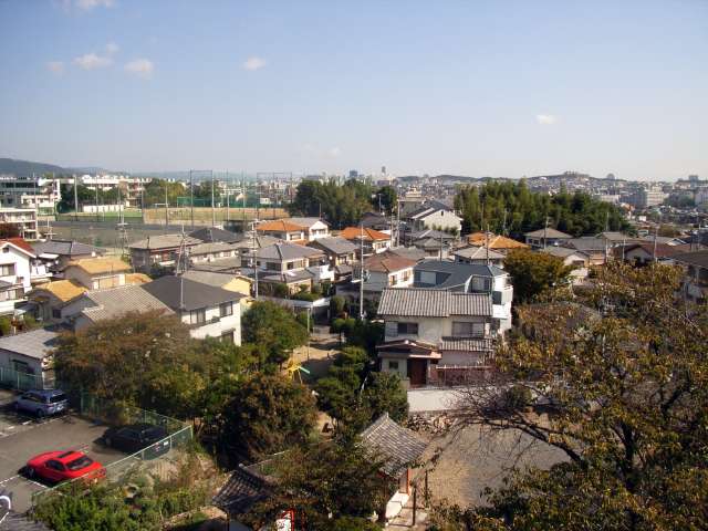 緑が多く、四季を通じて様々な景色を楽しむことが出来ます。
