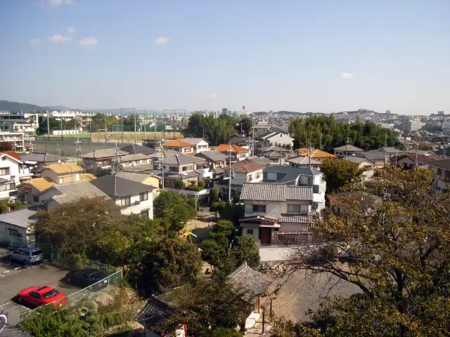 緑が多く、四季を通じて様々な景色を楽しむことが出来ます。