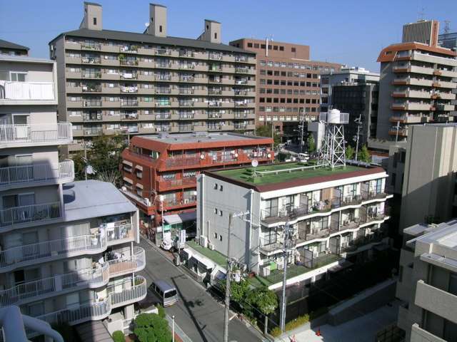 マンションが多く建ち並ぶ『寺内』周辺。区画が整っています。