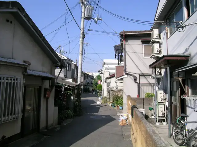 地勢はほぼ平坦ですので、自転車での移動がラクに出来ます。
