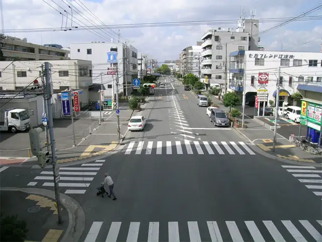 住宅と商業施設、テナントビルなどが混在する『南吹田』周辺