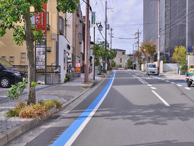 JR摂津富田駅に北側に位置し、JR摂津富田駅、阪急富田駅徒歩圏内のエリアです。
