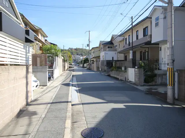 区画が整っており、一戸建てが中心に立ち並び、閑静です。