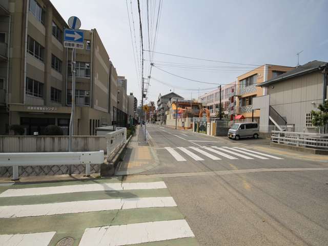 『深田町』『備後町』周辺。住宅の他、店舗、事務所などが混在しています。