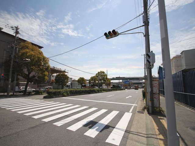 摩耶埠頭出張所があります。