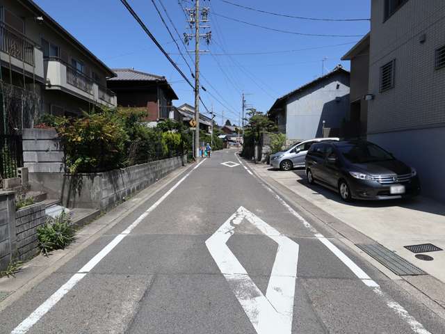 西部の高針には寺社が多くあり、昔ながらの街並みが残されているところがあります。