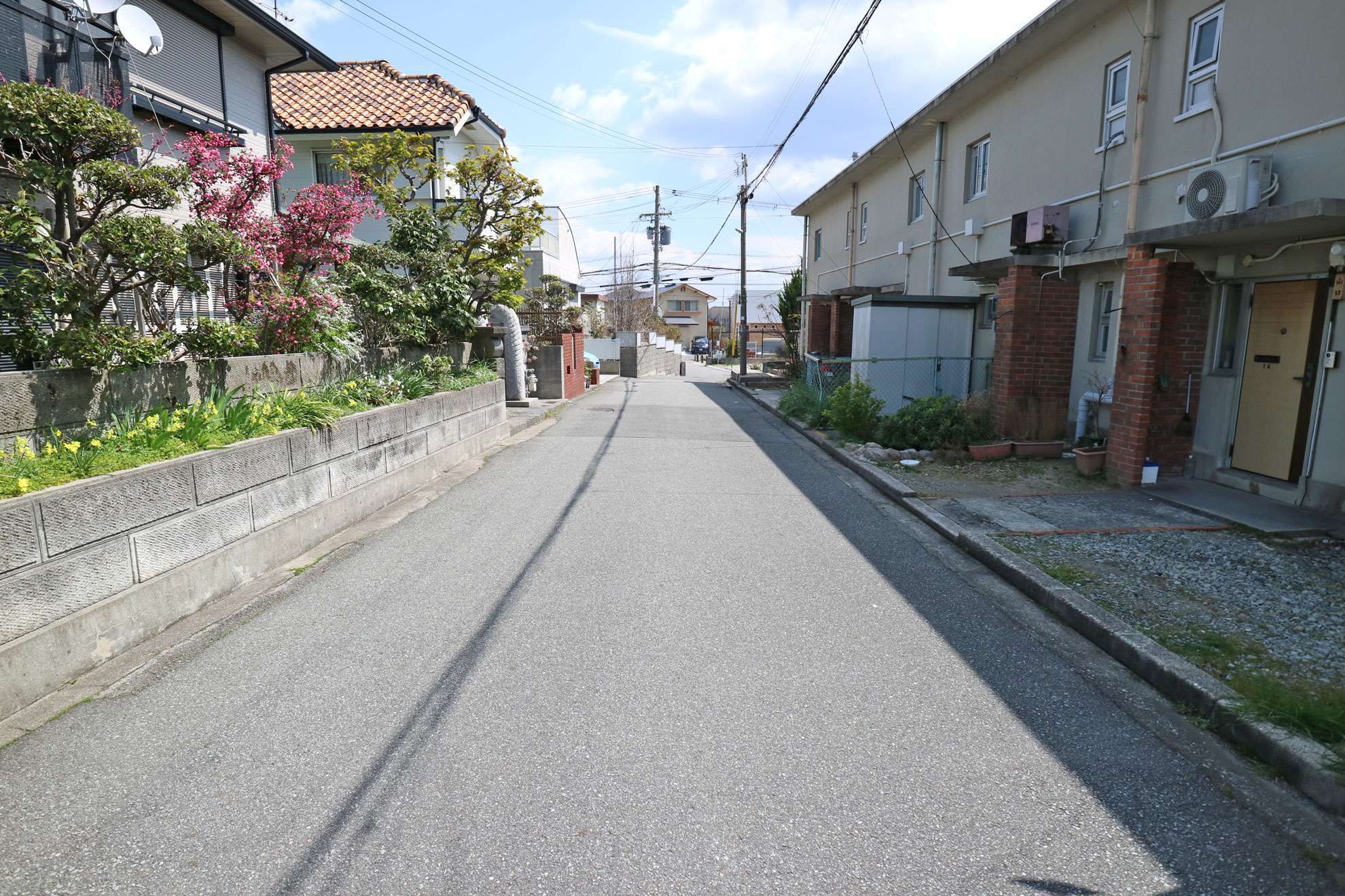 住居系の用途地域に指定されています。