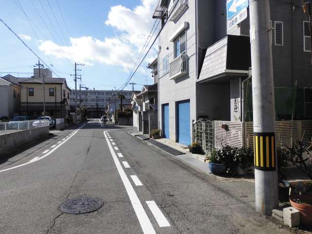 地勢は平坦で、自転車での異動がスムーズです。