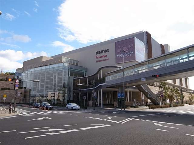 町から少し西側に行ったところにある『阪急西宮ガーデンズ』。大型ショッピングセンターです。