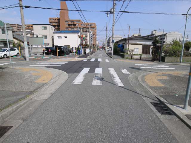 町の東側は区画の整ったエリアです。