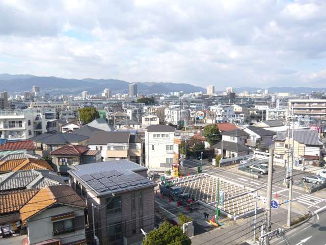 『甲子園浦風町』周辺。一方通行の道路が多く、区画が整っています。