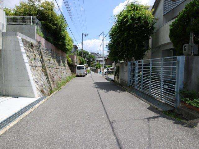 四季の移ろいを身近に感じられる住環境が魅力です。