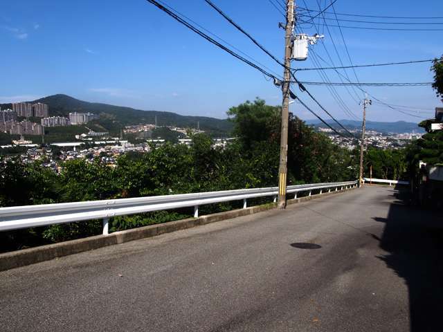 宝塚市内を見下ろすことがができる立地です。
