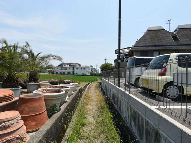 のどかな雰囲気の街並みです。