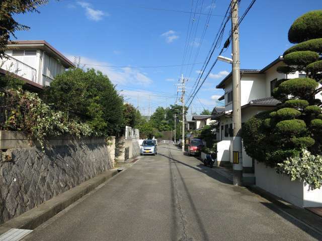 区画の整った街並み。