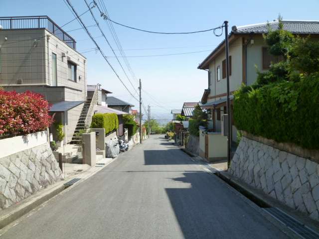 町の各所から大阪平野を見下ろす眺望が取れます。