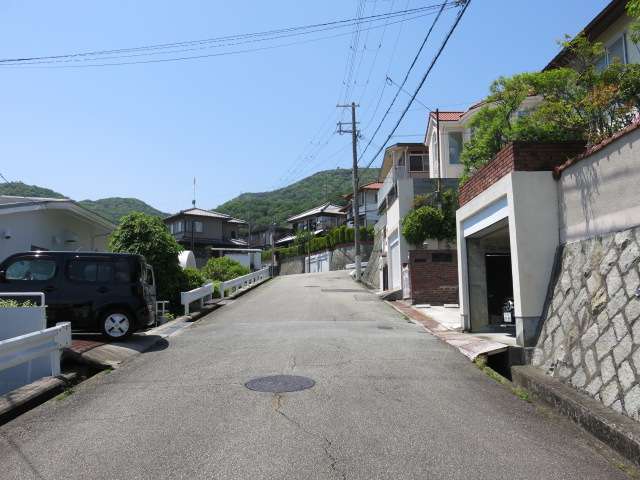 高台にある為、街の各所から大阪平野を望む眺望が取れています。