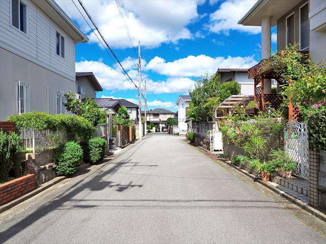 生垣や植栽のある家が多いです。