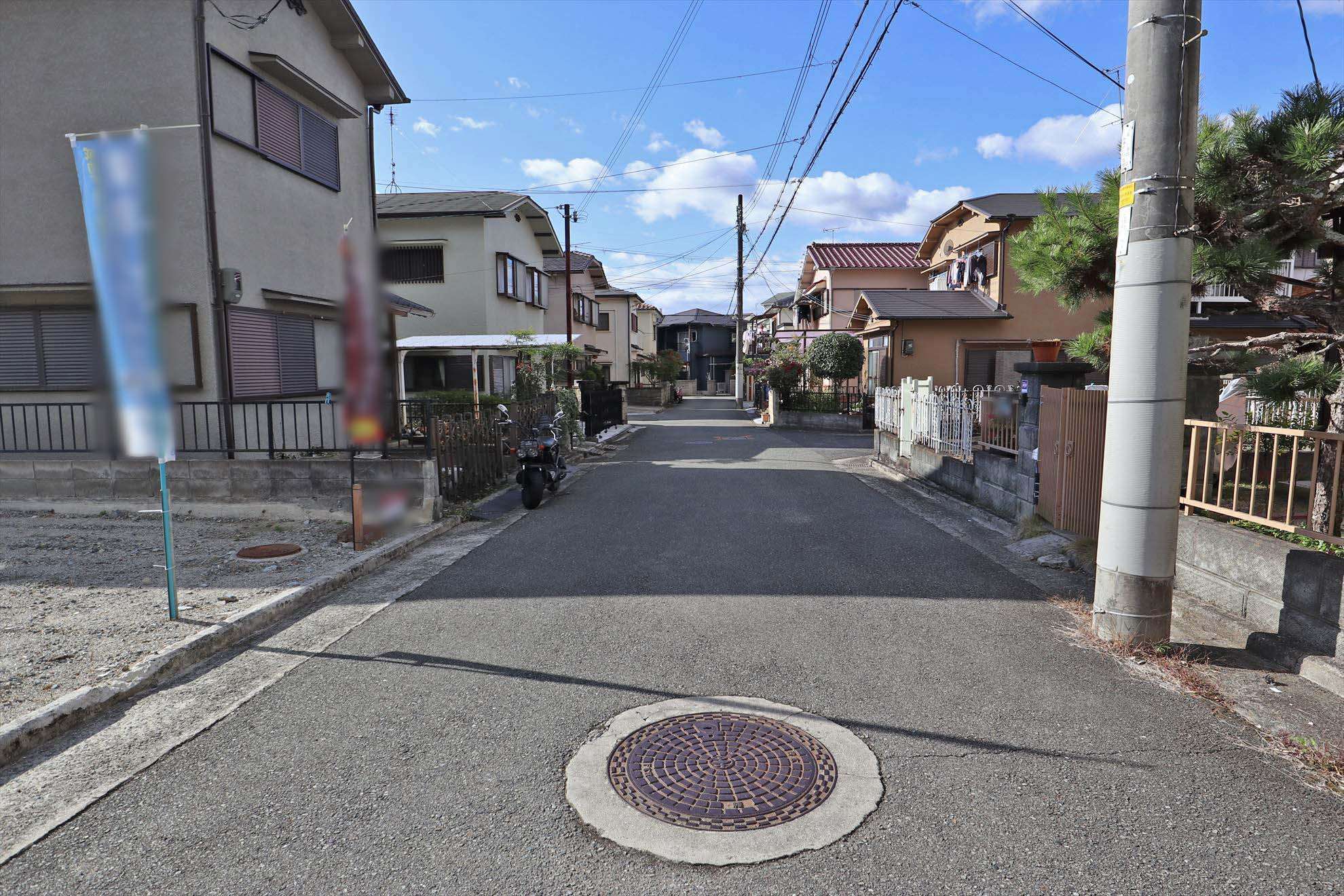 閑静で落ち着いた雰囲気が魅力です。