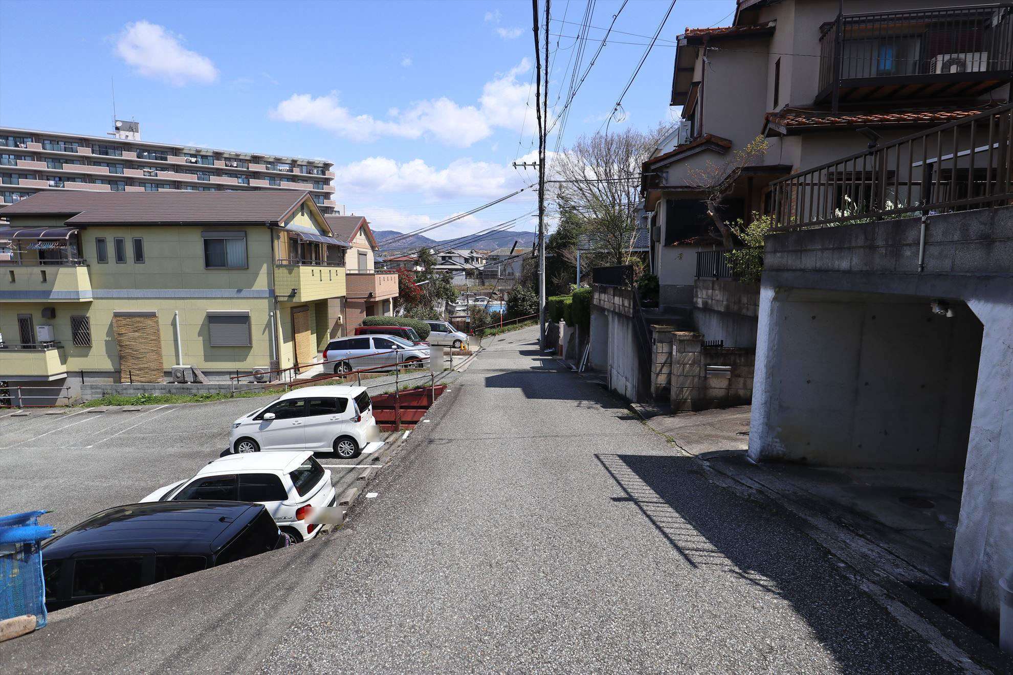 やや入り組んだ街並みですが、閑静な雰囲気が魅力。