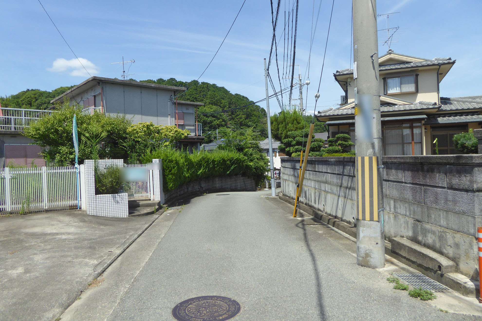 『西畦野2丁目』は緑豊かでのどかな雰囲気の住宅地。