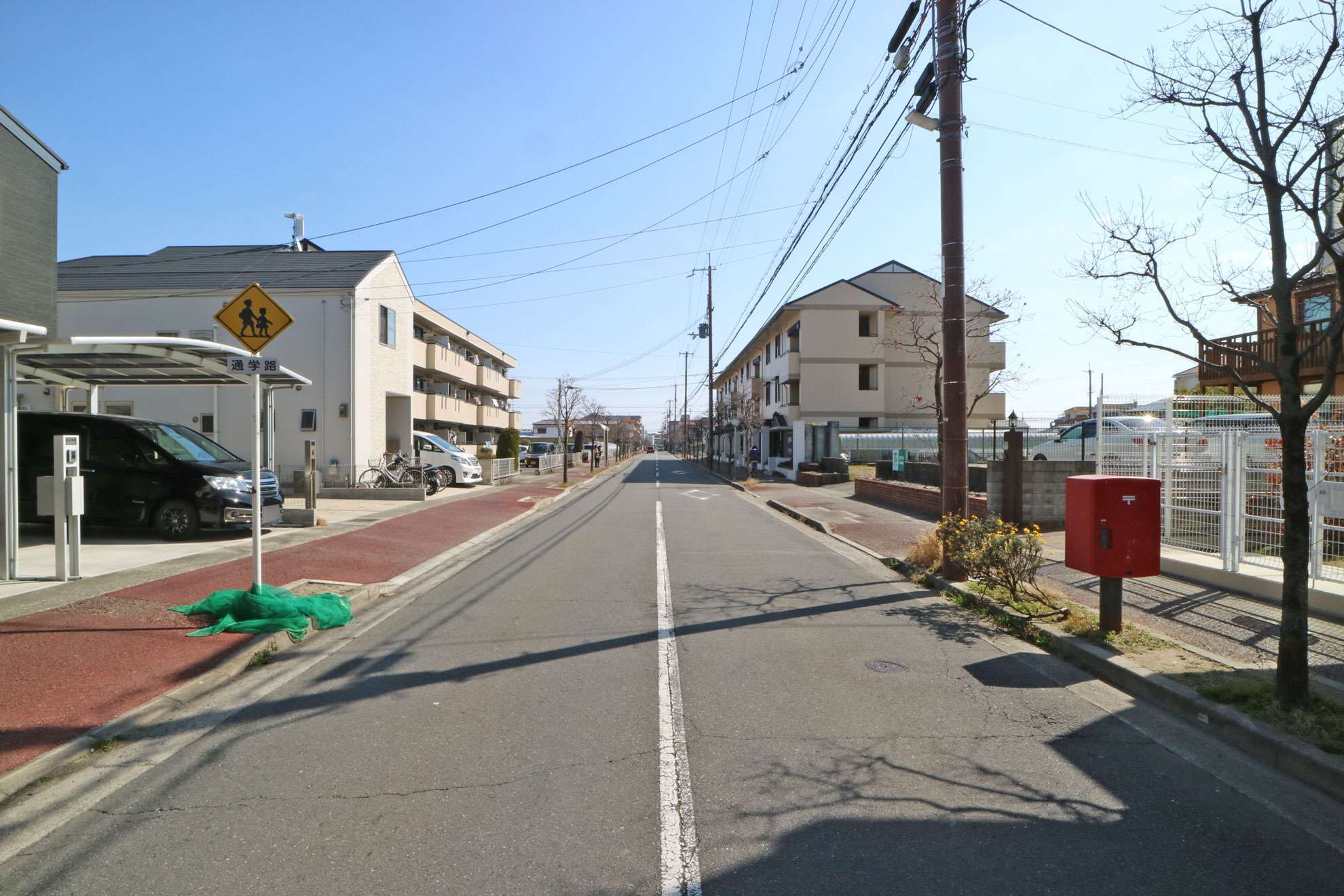 区画の整ったすっきりとした印象の街並み。