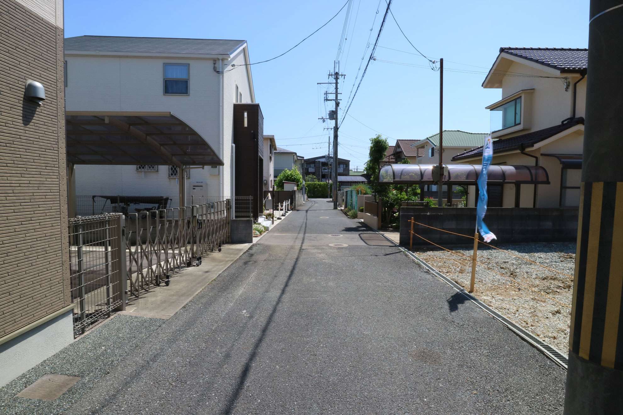 『春日丘2丁目』は敷地面積40坪前後の一戸建てが中心に並ぶ閑静な住宅街。