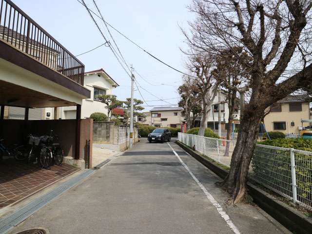 小さいですが、町中には公園があります。