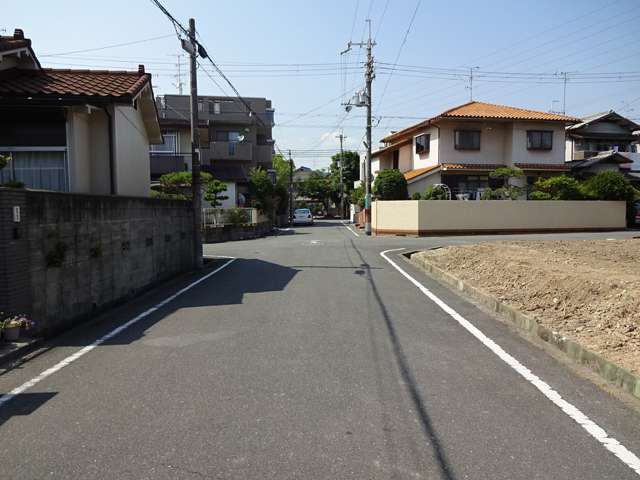 地勢は平坦で、自転車での移動もスムーズです。