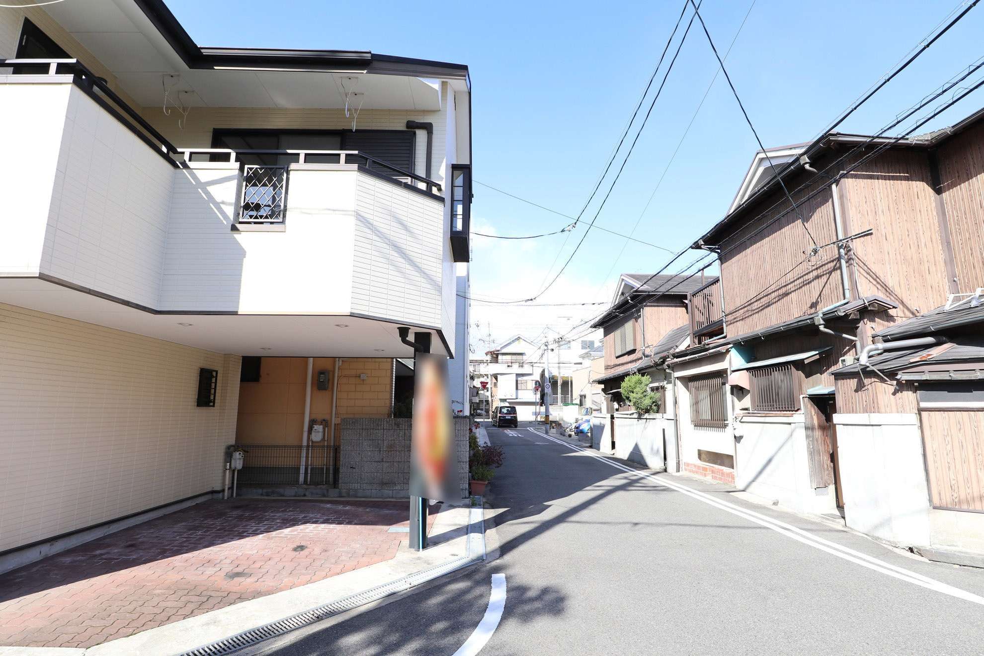 一戸建てが中心に立ち並ぶエリア。