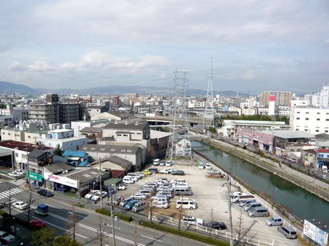 『名神町』遠景。住宅と工場が混在するエリアです。