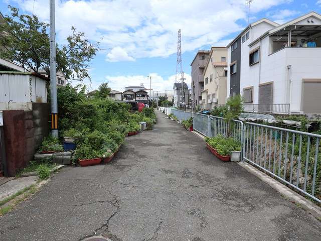 道幅がやや狭いところもあります。