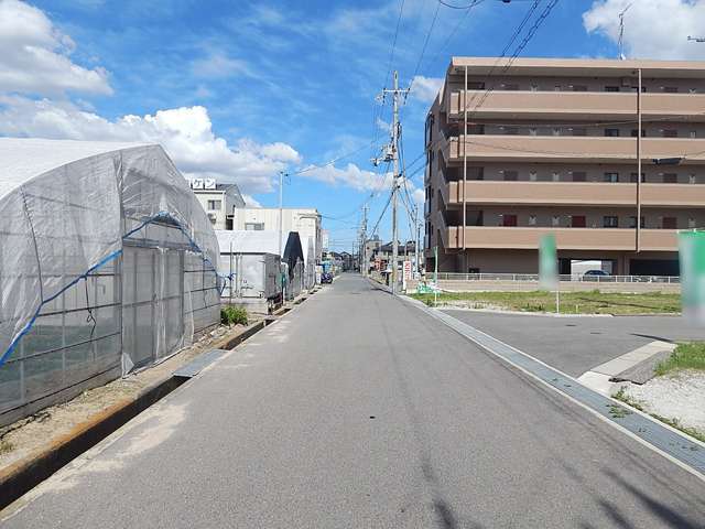 田畑が多く残り、武庫川にも近いため、身近に自然を感じられます。