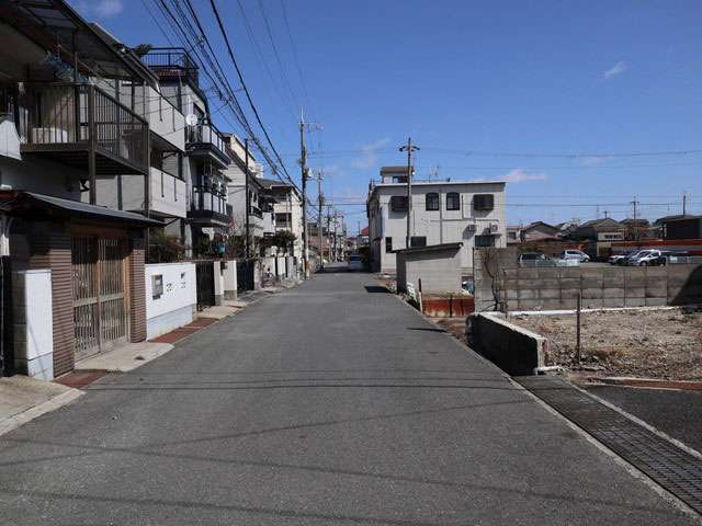 『南武庫之荘9丁目』は名神高速道路と阪急神戸線の間に位置する町。