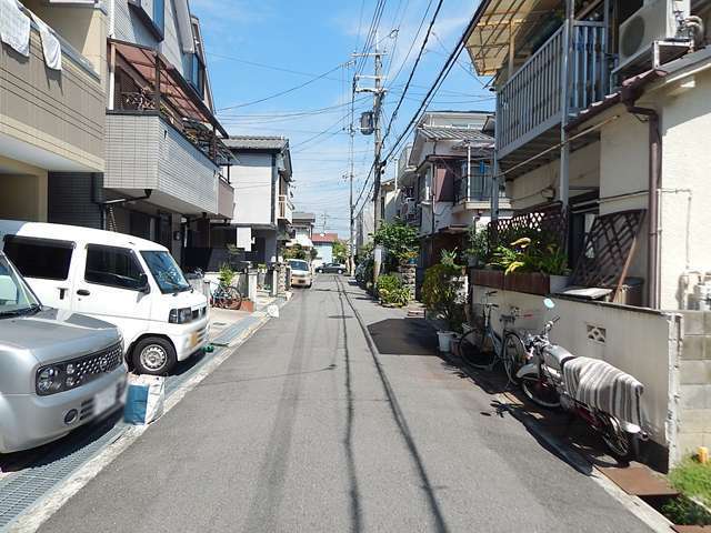 道幅はやや狭く、入り組んでいますが、地勢は平坦です。