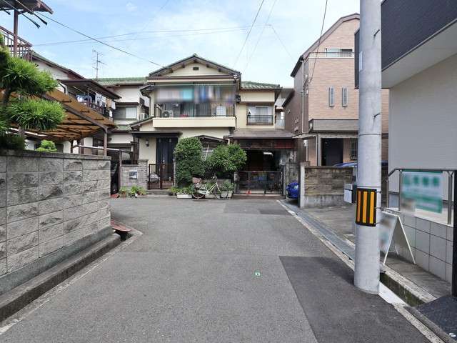 高層の建造物も少なく、全体的に日当たりの良い立地。