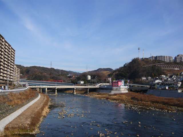 すぐ近くを流れる武庫川。自然に囲まれた住環境が魅力です。