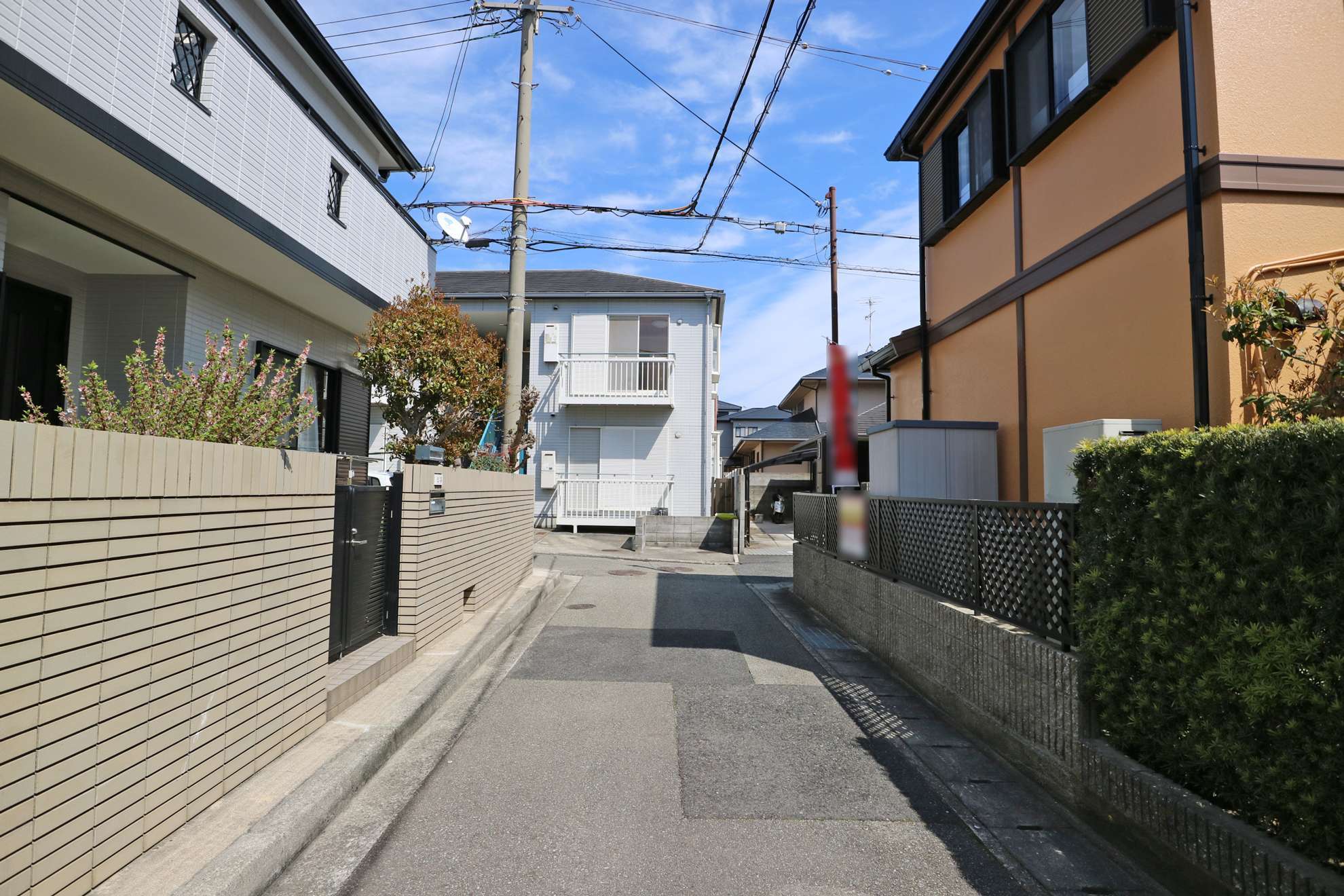 道幅はやや狭いところもあります。