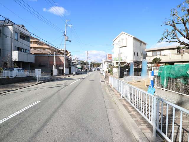 道幅は狭く入り組んでいますが、地勢はほぼ平坦です。