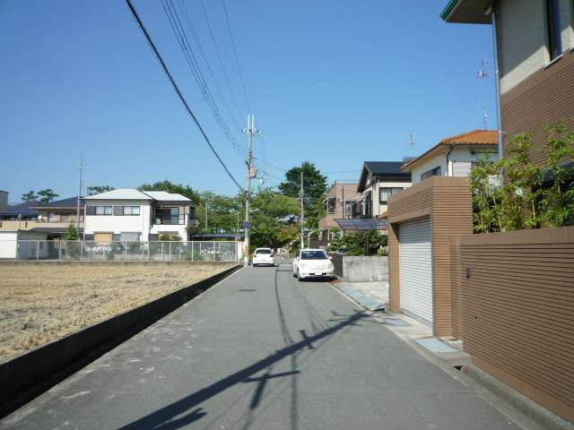 『瑞ケ丘1丁目』は第1種低層住居専用地域に指定された閑静な住宅地。