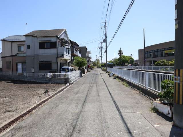 地勢は平坦で、自転車での移動もスムーズです。