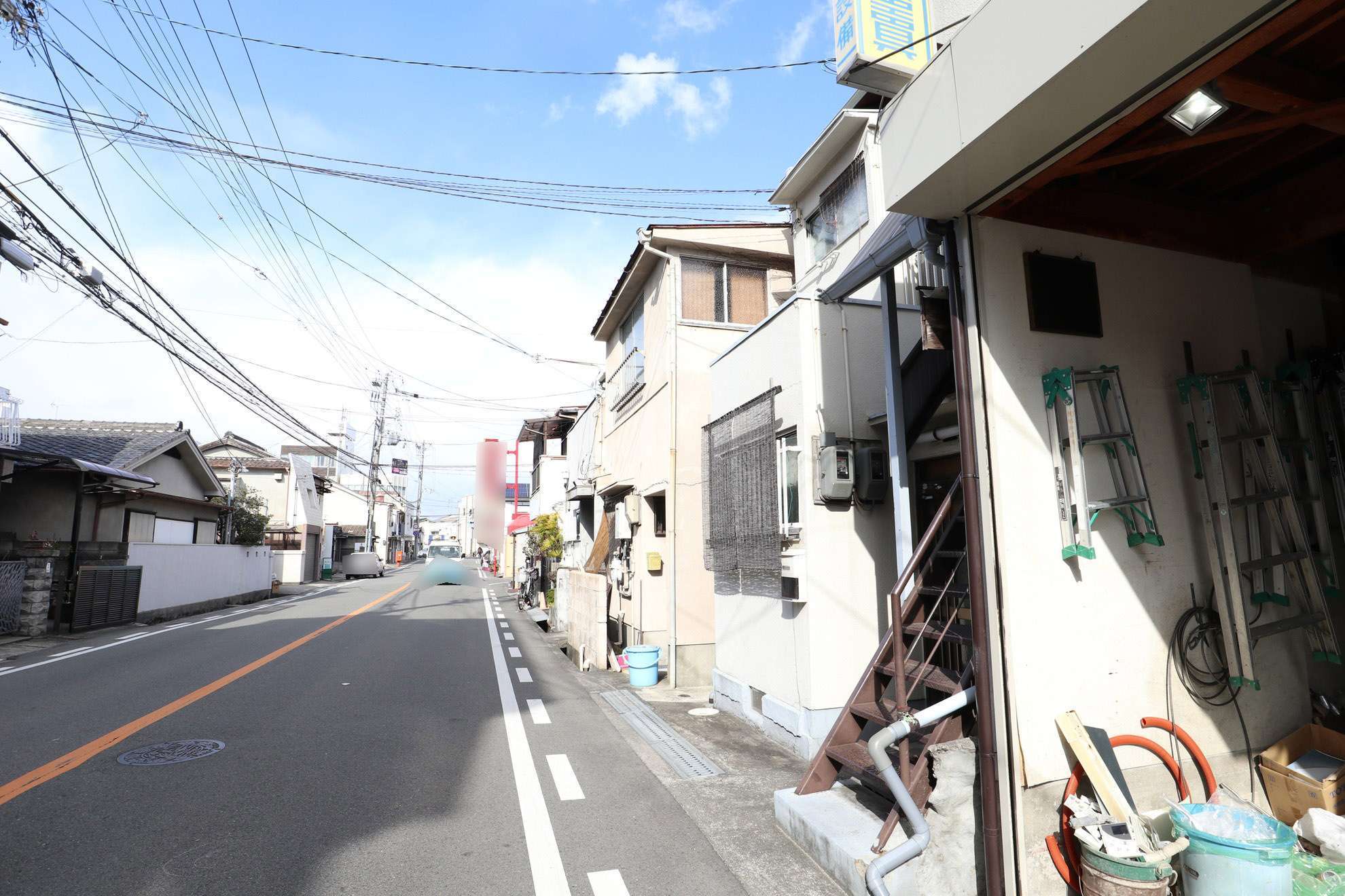 古い建物が多いですが、平坦な地勢の街並みです。