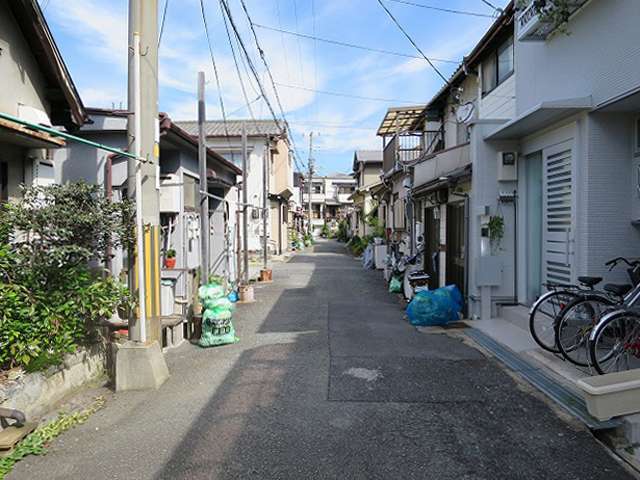 建物が密集した場所もありますが、地勢は平坦。