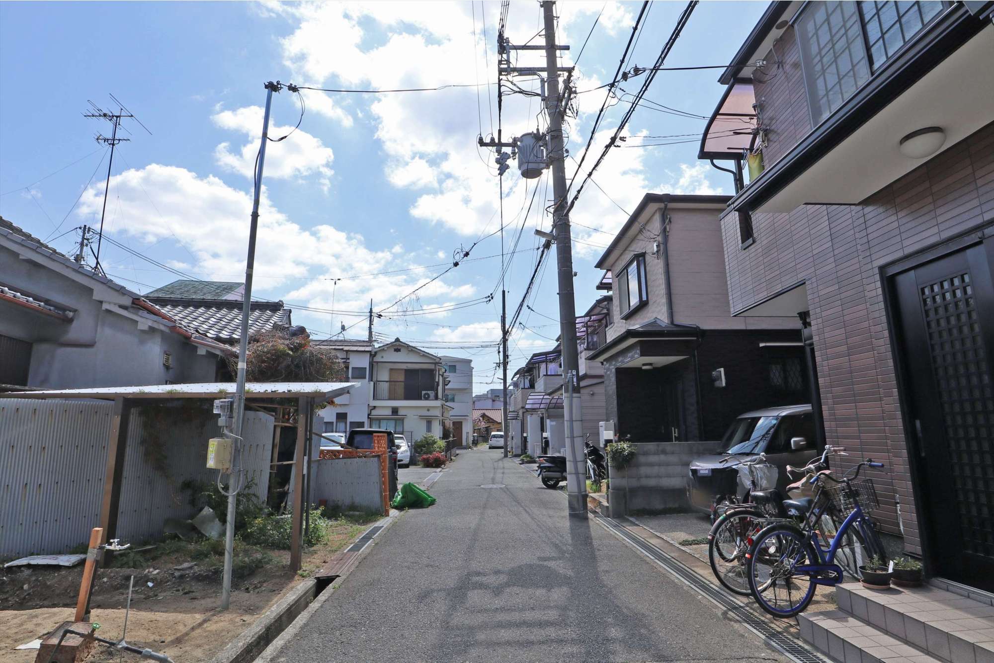 地勢は平坦。自転車での移動が容易なエリアです。